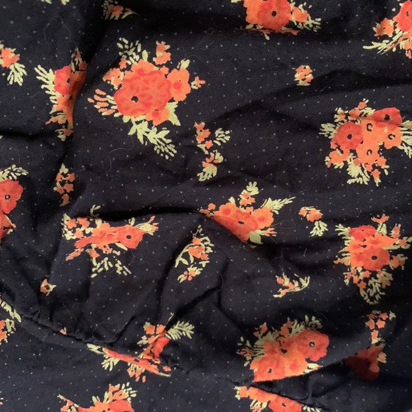 Navy Floral Spaghetti Strap w/ irregular hem line - Picture 4 of 5